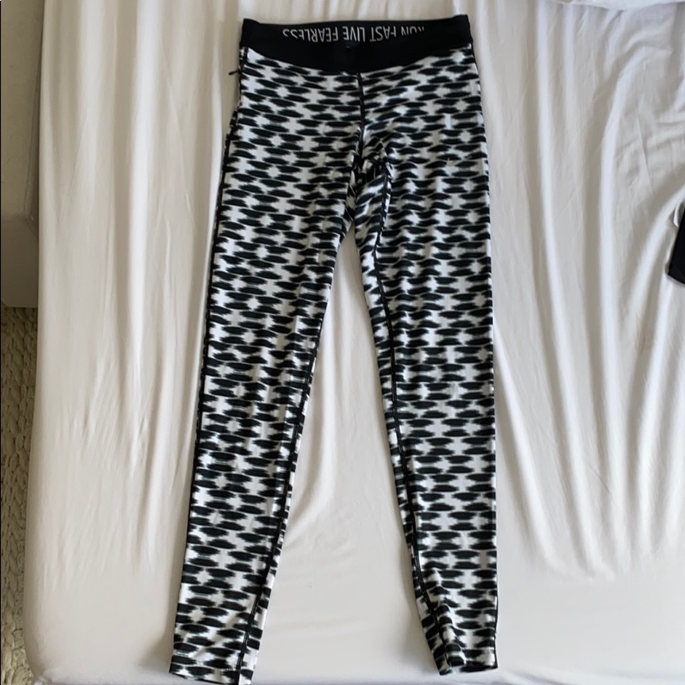 Nike dri-fit running workout leggings